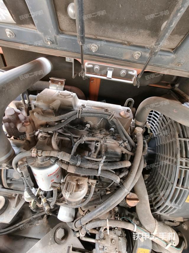 發(fā)動(dòng)機(jī)整體俯視(整機(jī)外觀) 發(fā)動(dòng)機(jī)整體俯視(整機(jī)外觀)