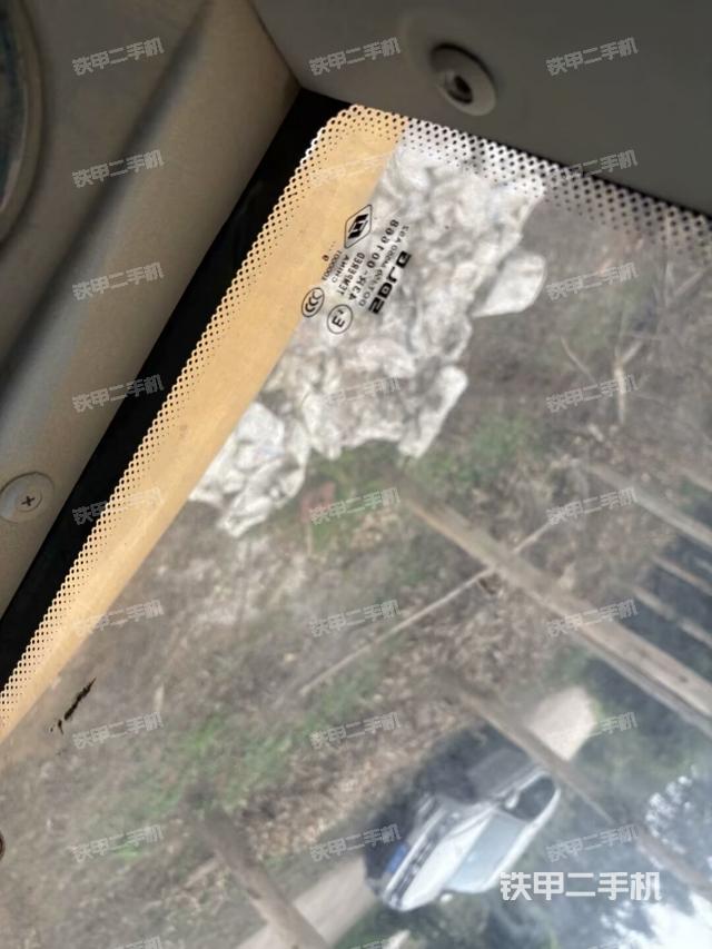 座椅后部(駕駛室部分) 座椅后部(駕駛室部分)