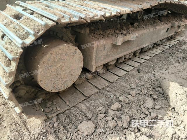 左側(cè)履帶整體?（行走機(jī)構(gòu)）