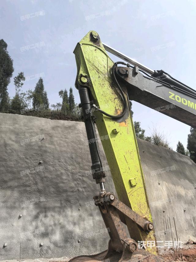 小臂整體左后（工作和回轉(zhuǎn)裝置）