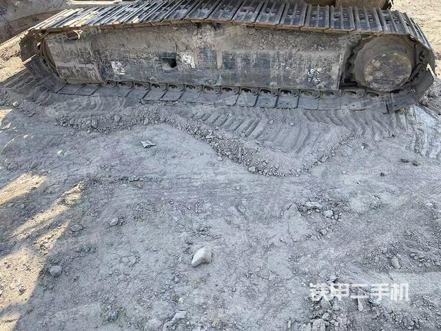 左側(cè)行走馬達(dá)蓋板（行走機(jī)構(gòu)）