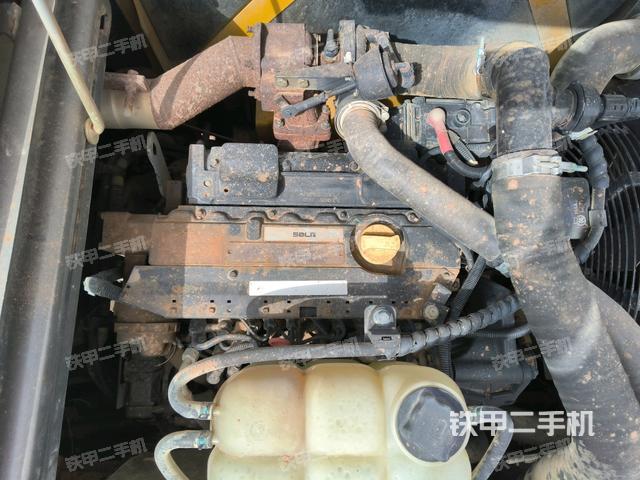 氣門室蓋螺絲特寫（上車部件）