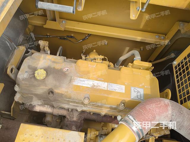 發(fā)動(dòng)機(jī)整體俯視(整機(jī)外觀(guān)) 發(fā)動(dòng)機(jī)整體俯視(整機(jī)外觀(guān))