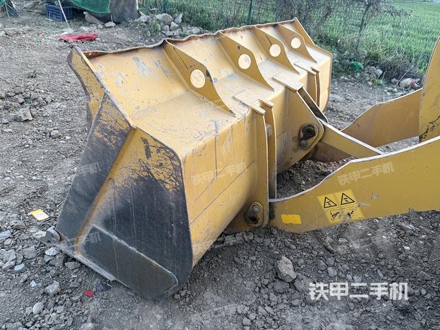 工作裝置整體(整機外觀及大件) 工作裝置整體(整機外觀及大件)
