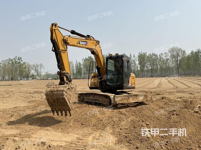 駕駛室整體（整機外觀）