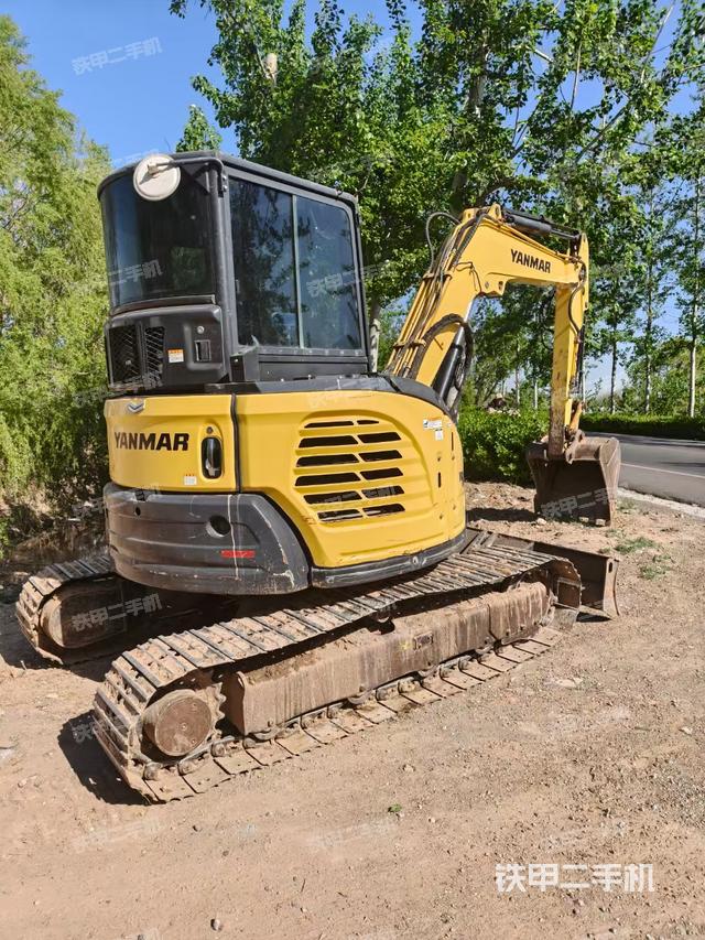 整機右后45°（整機外觀）