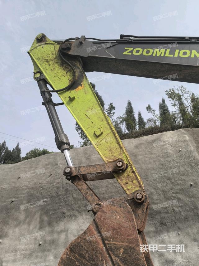 鏟斗右后整體（工作和回轉(zhuǎn)裝置）