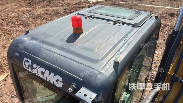 駕駛室頂部（整機(jī)外觀）