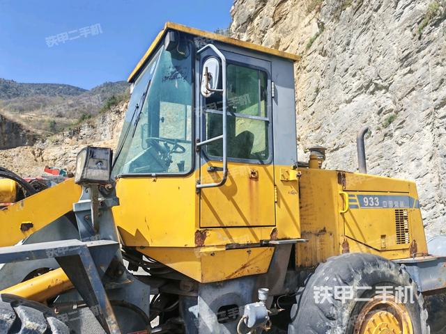 前擋風(fēng)玻璃標(biāo) (駕駛室部分) 前擋風(fēng)玻璃標(biāo) (駕駛室部分)