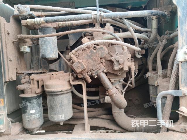 液壓泵室(大件艙室) 液壓泵室(大件艙室)