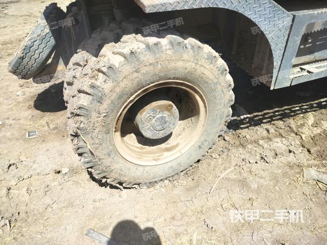 左驅(qū)動輪(行走機(jī)構(gòu)) 左驅(qū)動輪(行走機(jī)構(gòu))