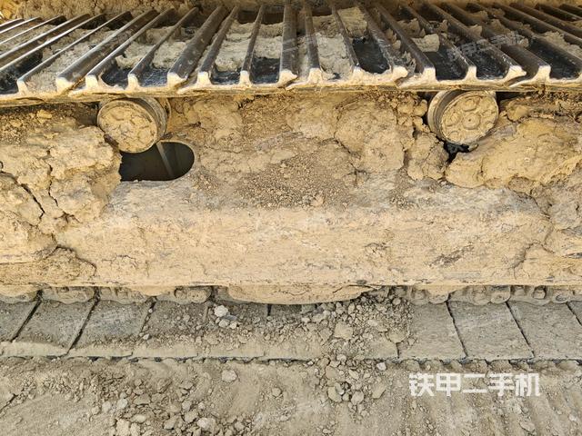 左導(dǎo)向輪（行走機(jī)構(gòu)）