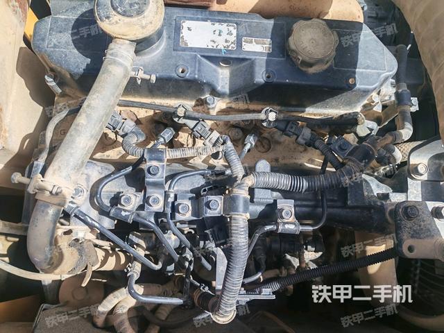 氣門室蓋螺絲特寫(上車部件) 氣門室蓋螺絲特寫(上車部件)