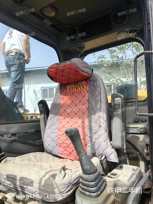 駕駛室整體（整機(jī)外觀）