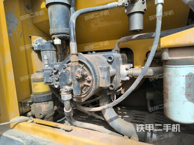 液壓泵斜45?左（大件艙室）