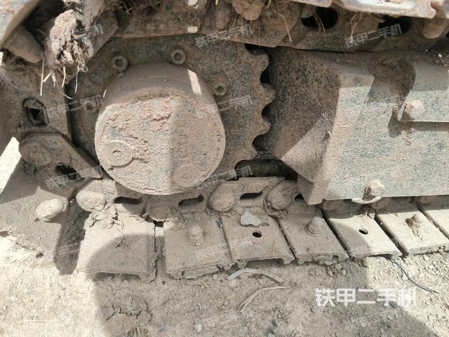 左驅(qū)動(dòng)輪（行走機(jī)構(gòu)）