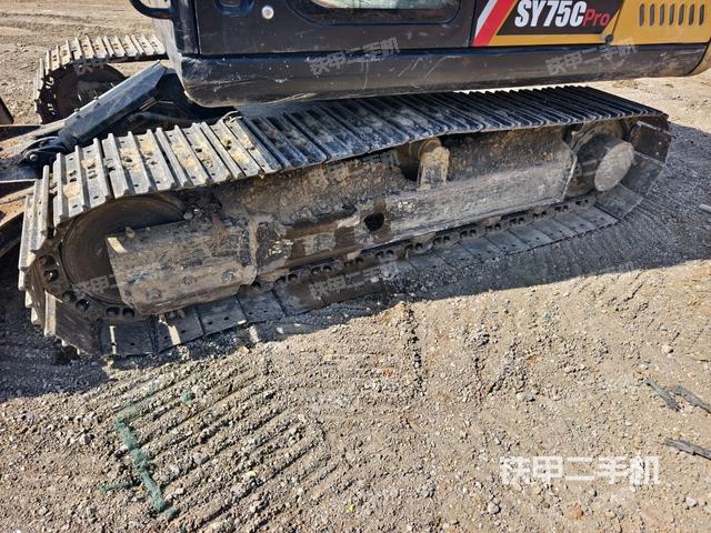 右側(cè)履帶整體?（行走機(jī)構(gòu)）