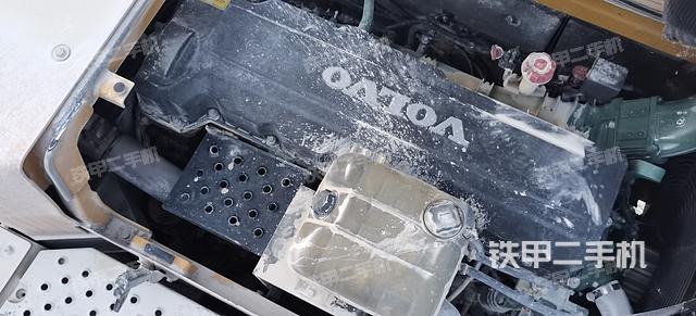 发动机整体俯视（整机外观）