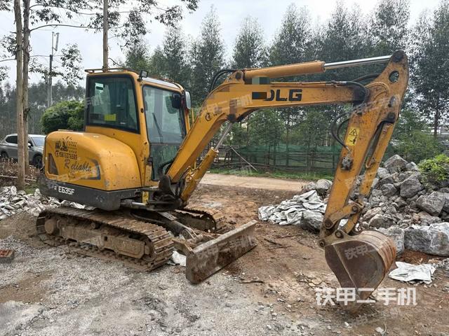 右前45(整機外觀) 右前45(整機外觀)