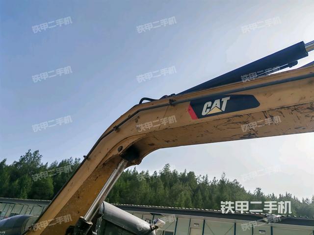 大臂整體?右側(cè)(工作和回轉(zhuǎn)裝置) 大臂整體?右側(cè)(工作和回轉(zhuǎn)裝置)