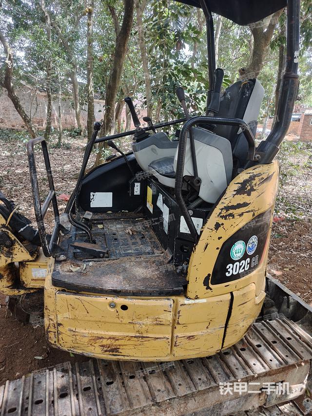 駕駛室整體（整機外觀）