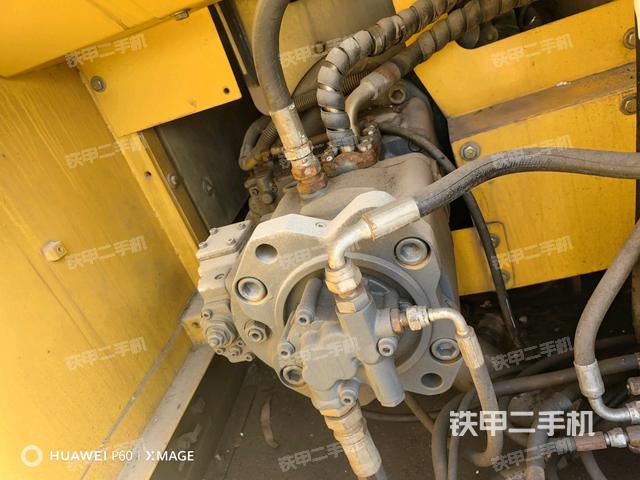 液壓泵艙室正面整體（整機(jī)外觀）