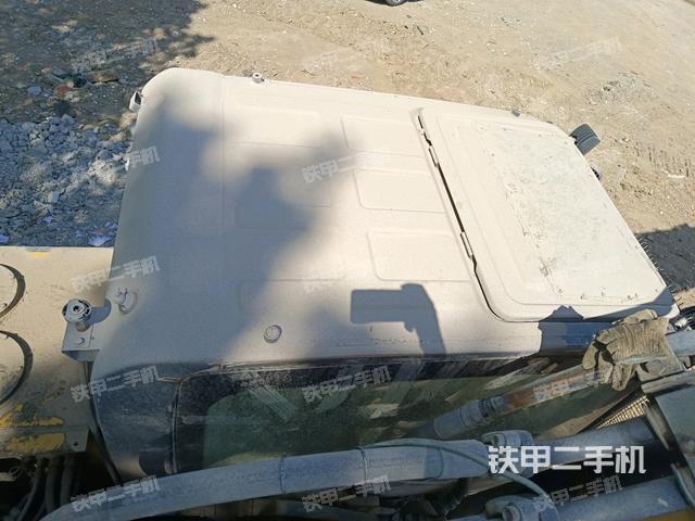 駕駛室頂部（整機(jī)外觀）