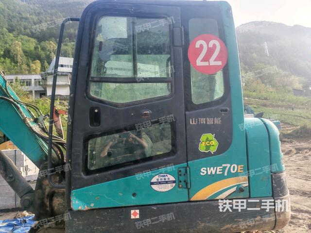 ?駕駛室正側(cè)(駕駛室部分) ?駕駛室正側(cè)(駕駛室部分)