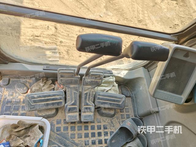 座椅后部（駕駛室部分）