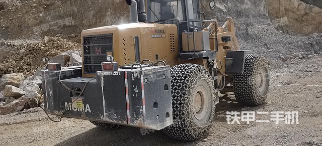 整机右后45°（设备外观及核心部件）