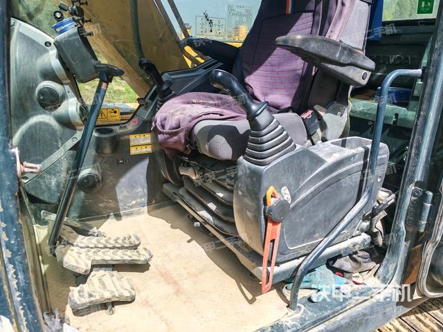 小時(shí)表(駕駛室部分) 小時(shí)表(駕駛室部分)