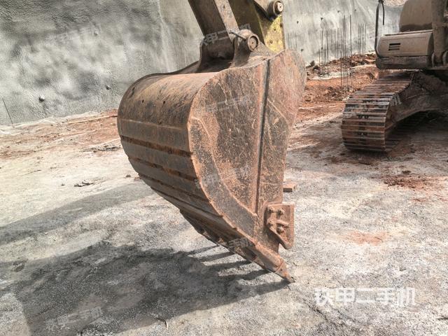 大臂整體?右側(cè)（工作和回轉(zhuǎn)裝置）