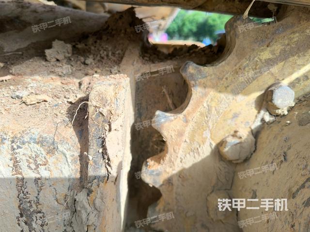 左側行走馬達蓋板(行走機構) 左側行走馬達蓋板(行走機構)
