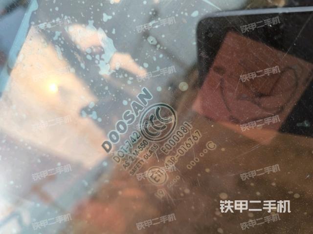 頂棚整體(駕駛室部分) 頂棚整體(駕駛室部分)