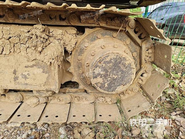 單側(cè)履帶整體（整機(jī)外觀）