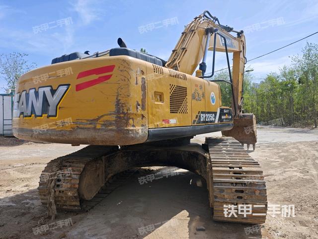 整機右后45°(整機外觀) 整機右后45°(整機外觀)