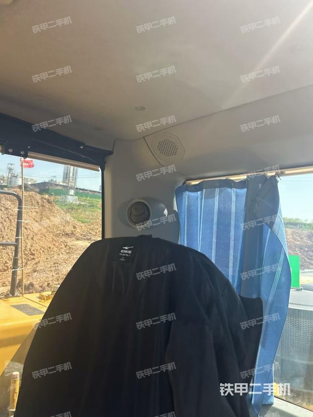 后窗玻璃角標(biāo)(駕駛室部分) 后窗玻璃角標(biāo)(駕駛室部分)