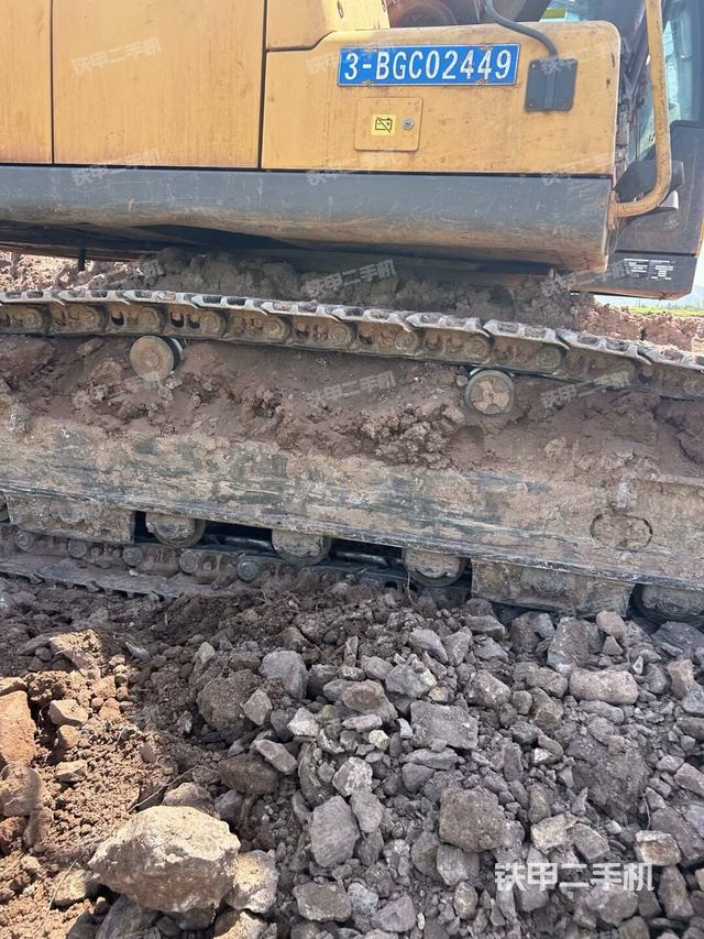 左側(cè)行走馬達(dá)蓋板（行走機(jī)構(gòu)）