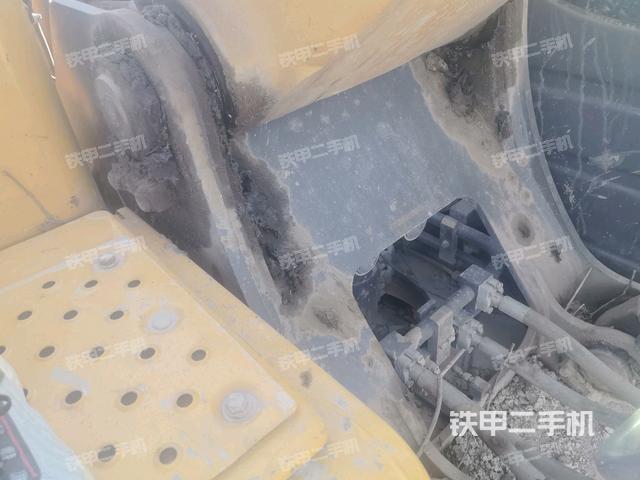 大臂根部?斜視（工作和回轉(zhuǎn)裝置）