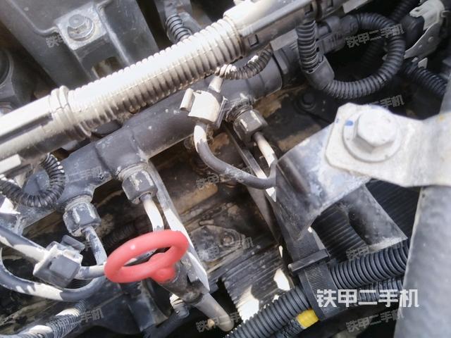 氣門(mén)室蓋螺絲特寫(xiě)（上車部件）