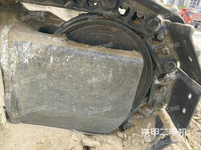 左側(cè)行走馬達蓋板(行走機構(gòu)) 左側(cè)行走馬達蓋板(行走機構(gòu))