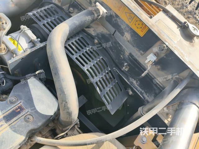 水箱+風(fēng)扇特寫(上車部件) 水箱+風(fēng)扇特寫(上車部件)