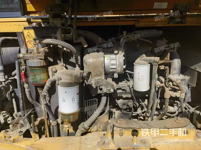 發(fā)動機(jī)整體俯視(整機(jī)外觀) 發(fā)動機(jī)整體俯視(整機(jī)外觀)