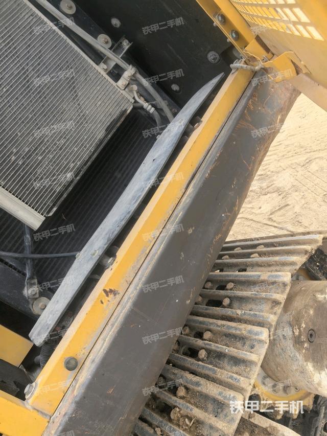 電瓶（大件艙室）