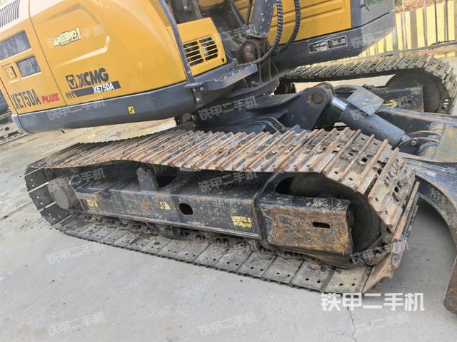 右側(cè)履帶整體?(行走機(jī)構(gòu)) 右側(cè)履帶整體?(行走機(jī)構(gòu))