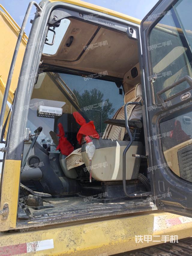 驾驶室整体（整机外观）