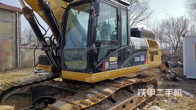 駕駛室整體(整機(jī)外觀) 駕駛室整體(整機(jī)外觀)