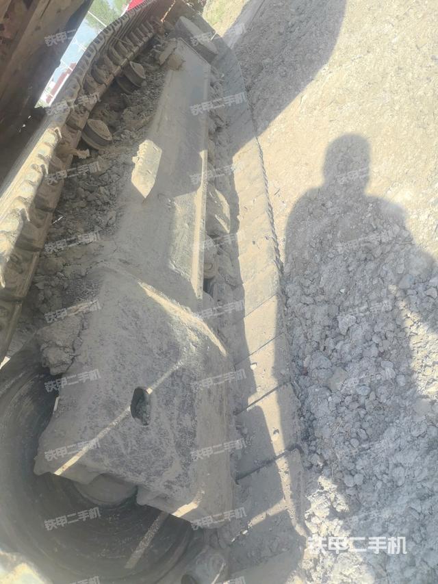 右側(cè)履帶整體（行走機(jī)構(gòu)）