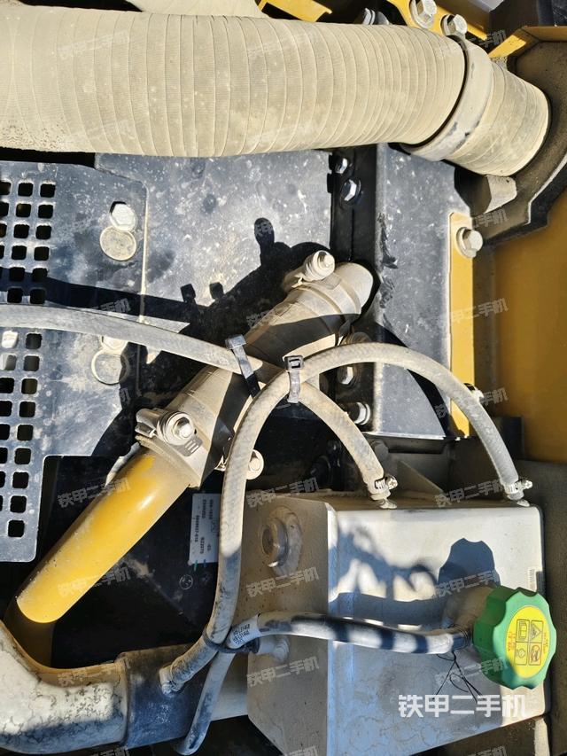 水箱+風(fēng)扇特寫(xiě)(上車部件) 水箱+風(fēng)扇特寫(xiě)(上車部件)