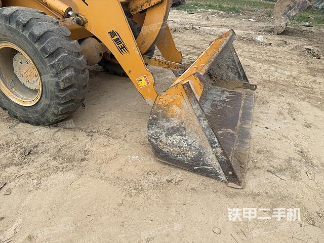 工作裝置整體(整機(jī)外觀及大件) 工作裝置整體(整機(jī)外觀及大件)